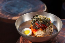 100% 메밀막국수, ‘평냉’과 차이점은 뭘까 [결정적 메뉴]