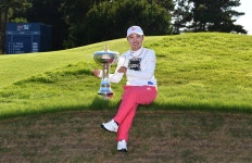 신인 후루에, 버디만 10개로 LPGA 첫 승… 김효주 2주 연속 3위