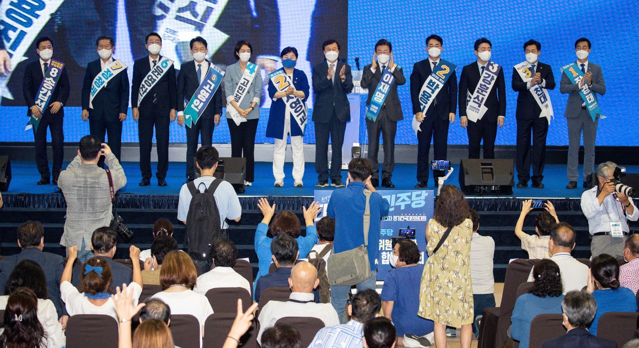 정청래, 충청권 순회경선에서 박찬대 누르며 대표 후보로 도약