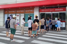 치킨 3만원 시대에 6990원… 이번엔 맛과 가격 모두 통했다