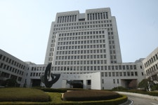 법원, “대법원 판결 관여한 재판연구관 이름, 비공개 대상 정보”