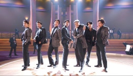 BTS 보러 10만명 오는데…“부산 공연장 출입문은 1개, 화장실은 아직”