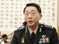 ‘계엄문건 논란’ 이석구 “난 보고만 해... 故이재수 선배 생각에 울컥”