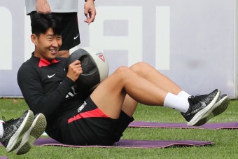손흥민 “월드컵은 여전히 두려운 무대지만 축제처럼 뛰겠다”