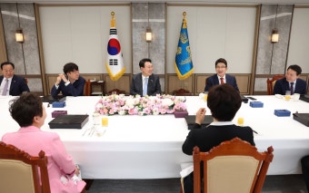 尹, 25일 與 지도부와 만찬… 순방 성과 공유·예산안 처리 논의할 듯