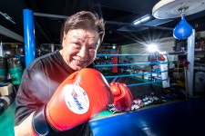 ‘4전 5기’ 챔피언 홍수환 영광의 순간들, 화보로 보여드립니다