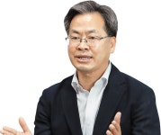 “30만6000㎡에 자작나무 숲 일대 힐링센터·체험관 건립… 관광객 300만명 시대 열것”