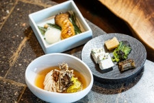 전통 부엌에서 맛보는… 갓 만들어 따뜻한 가마솥 두부