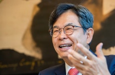 ‘금융계 박항서’ 김병호 “규제 특권 누리는 韓은행들, 베트남서 배울 건...”