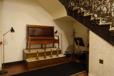 [박진배의 공간과 스타일] [169] 작은 완충공간의 여유