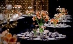 예식장 4년새 26% 문닫았는데, 특급호텔만 북적