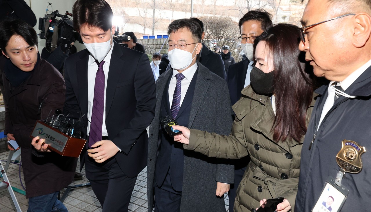 윤석열 전 대통령 구속 여부 결정, 법정심 사건에 주목