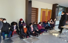 성주 사드기지 주민설명회, 반대 단체 반발로 무산