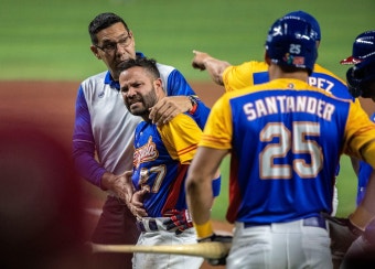 MLB 휴스턴 알투베, WBC 미국전 손가락 골절로 수술대에