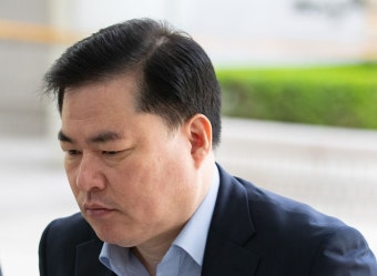 이재명, ‘선거법 위반’ 공판서 유동규와 다시 대면
