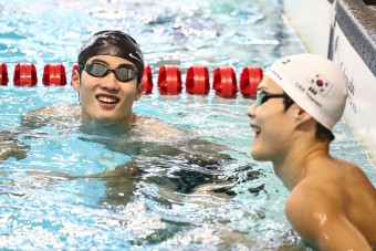 [후쿠오카 현장] ‘한국 수영史 최초’ 황선우·이호준 자유형 200ｍ 동반 결선 진출