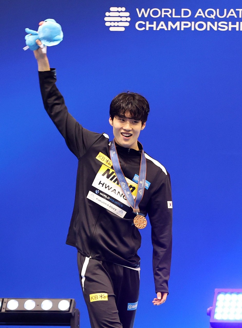 김우민, 세계수영선수권 자유형 400m서 연이은 동메달 획득
