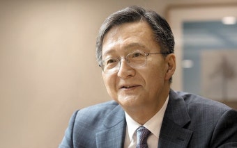 유홍림 서울대 총장 “다양성 위해 지방 학생 대폭 뽑겠다”