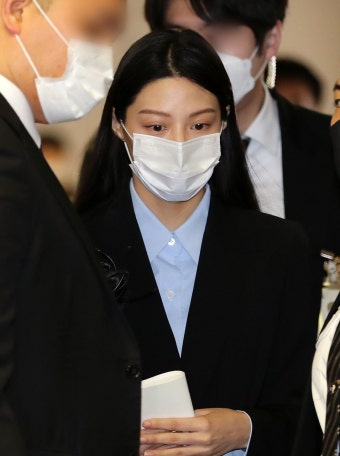 검찰, ‘입시 비리’ 조민 기소… “수혜자 아닌 주도적 역할”