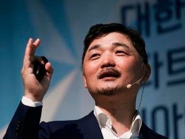 카카오 창업주 김범수, SM 시세조종 의혹 조사 후 귀가