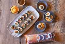 美입맛 홀린 ‘kimbap’ 열풍... “10개 쟁여야지” “김치·떡볶이랑 먹어야” 리뷰 줄줄이
