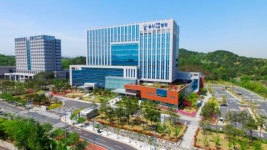 찜질방에서 10대 소녀 추행한 50대 실형