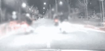 경찰차에 폭죽 쏘며 조롱한 10대 폭주족 일당 검거