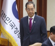 巨野, 한덕수 총리 해임 건의안 통과시켰다...헌정사상 처음