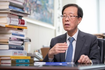 이석연 “이재명 죄는 법원이 판단… 야당 대표 이재명은 만나야”