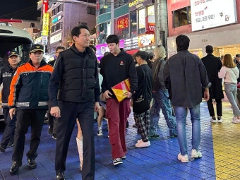 오세훈 “시민들 우측통행 지키는 질서의식 눈으로 확인했다”