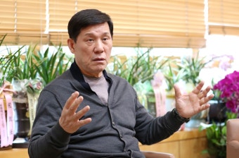 허구연 KBO 총재, 연임 사실상 확정...2027년까지 KBO 이끈다