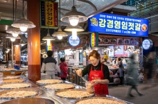 “들리느냐? 젓갈 익어가는 소리!”...김장철 맞아 찾아간 강경엔