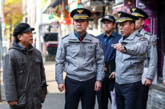 윤희근 경찰청장, 홍대 상인회·현장경찰 등과 간담회 “내년부터 기동순찰대·형사기동대 투입”