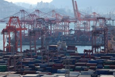 이달 초 수출 3.3% 증가... “일한 날 하루 줄어도 수출액 늘어”