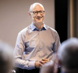 ‘돼지 농장 소년’이 비만 치료제로 세계 시장 흔들다