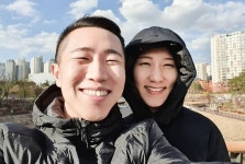 돌연 잠적했던 300만 부부 헬스 유튜버, 2년 반 만에 올린 새 영상엔