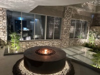 35년 된 강남 목욕탕이 레스토랑으로 바뀌다 [여기 힙해]