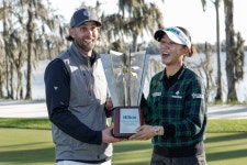 리디아의 귀환...지난해 무관 씻고 개막전서 승전보