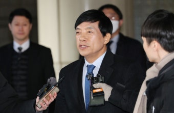 “尹사단, 전두환 하나회 비견” 이성윤, 검사징계위 회부