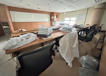 “21일 22개 의대 3025명 휴학 신청…수업 거부 의대 10곳”