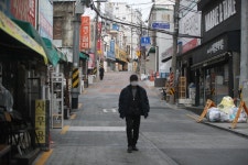 간판만 덩그러니… 가구·인쇄·웨딩 ‘특화거리’가 죽어간다