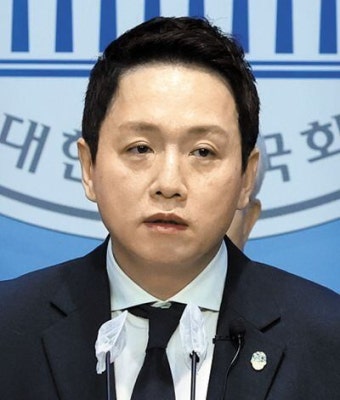 친북·반미 후보 2명 사퇴 이어… 野비례 ‘병역 거부’ 임태훈 컷오프
