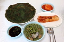 [김준의 맛과 섬] [183] 서산 감태바지락칼국수