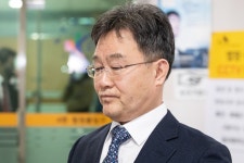 검찰, ‘김만배와 돈 거래’ 전직 언론사 간부 3명 압수수색