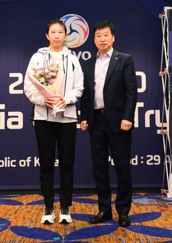 中선수만 3명...女배구 아시아쿼터 장위, 1순위로 페퍼行
