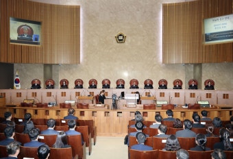 대법 “다른 사건으로 구속된 피고인도 국선변호인 선정 해야”