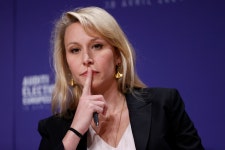 “상 받은 건 남자”…성전환배우 칸 여우주연상 받자 독설 날린 佛 정치인