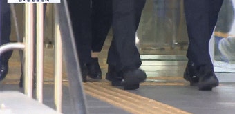 원래 비틀대며 걷는다는 김호중… 국과수는 정반대 결과 내놨다