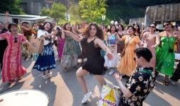 훌라의 매력에 빠져봐요