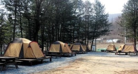 캠핑족 울리는 캠핑장 예약....“1박 예약 어렵고, 계좌이체만 가능”